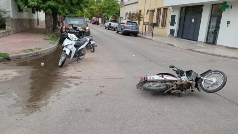 De gravedad fueron las lesiones que un joven sufrió en un siniestro de tránsito sucedido ayer lunes. Continúa internado en el Hospital Pintos. FOTO:: CPA/PBA