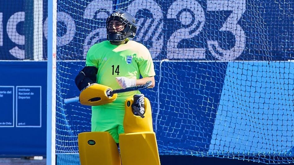 La selección femenina de hockey césped venció a su par de Uruguay por 8 a 0. Fue de la partida la azuleña Clara Barberi. Foto GENTILEZA @WAICHMANPHOTO