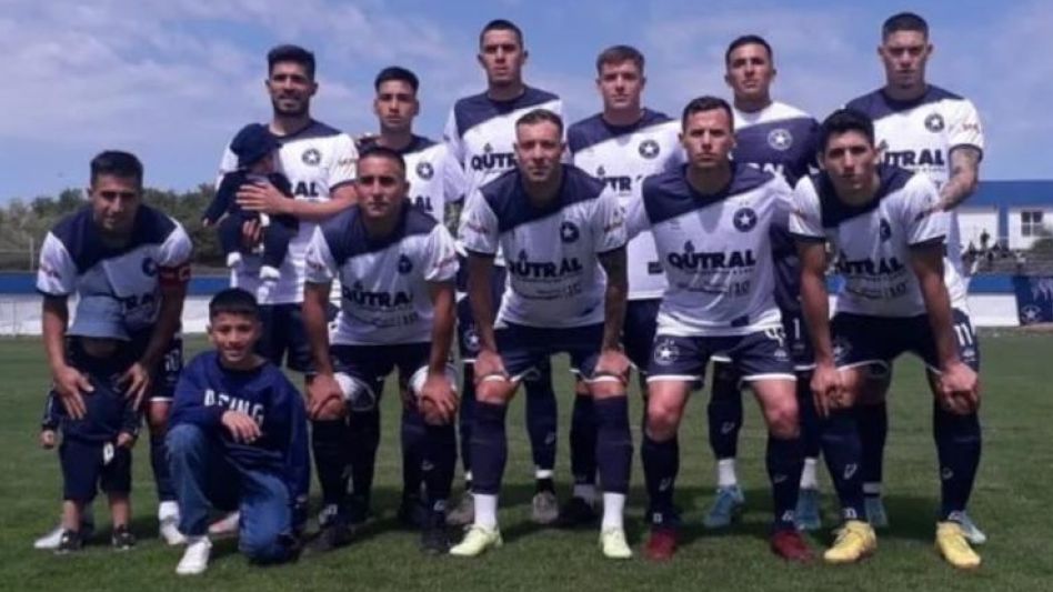 Racing de Olavarría, con Matos y Scacerra, superó a Embajadores por 3 a 0. Foto: gentileza FACEBOOK FABIÁN CASANELLA
