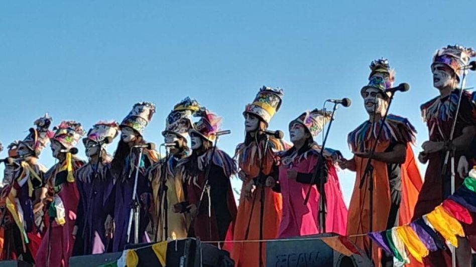 Uno de los números musicales más aplaudidos es la murga Aire Colacha que estará en el Teatro Español el 10 de noviembre.   GENTILEZA GENARO PIAZZA     