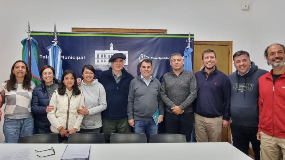 Ayer se reunieron en el salón de conferencias todos los actores que hicieron posible la Fiesta del arraigo y la familia rural, en Pablo Acosta.  PRENSA MUNICIPAL 