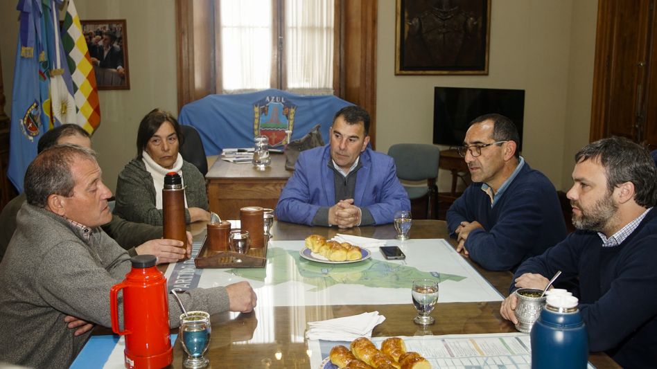 Transición: reunión de trabajo en la comuna