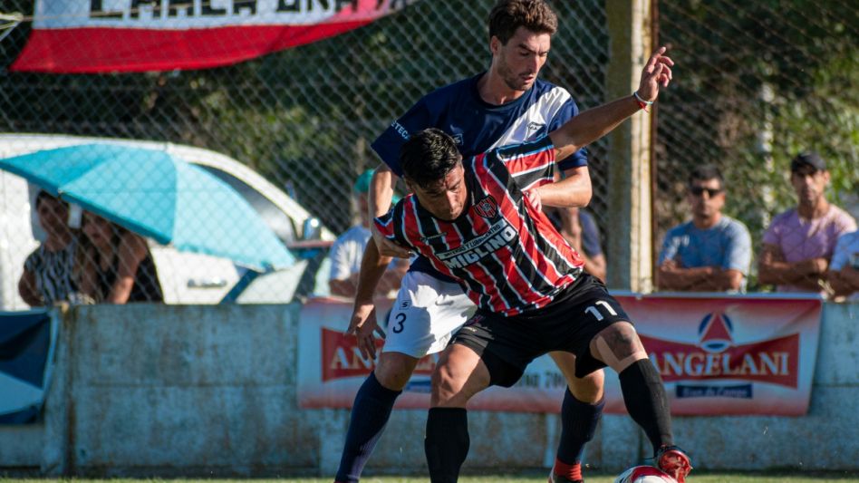 Chacarita y Cemento estarán frente a frente reeditando una nueva edición del clásico del Sur. Foto: archivo - Nicolás Murcia.