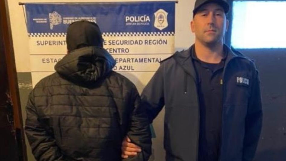 El acusado de estos robos había confesado ser el autor de los mismos, en ocasión de que a personal policial le entregara dos ventanas de aluminio que formaron parte de lo sustraído.  FOTOS: SECCIONAL 