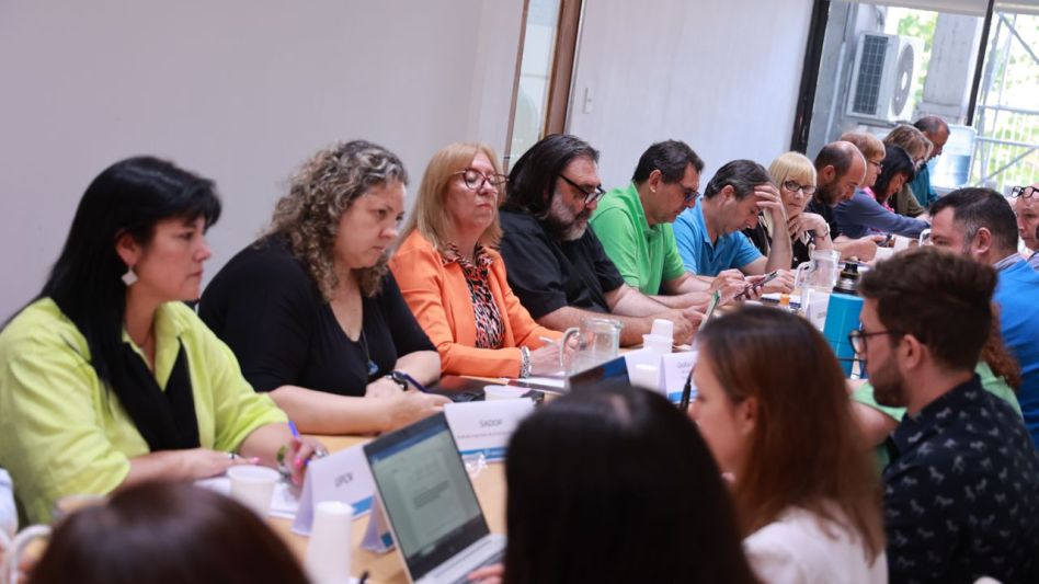 Paritarias: Provincia ofreció un 15% para noviembre y los docentes lo rechazaron