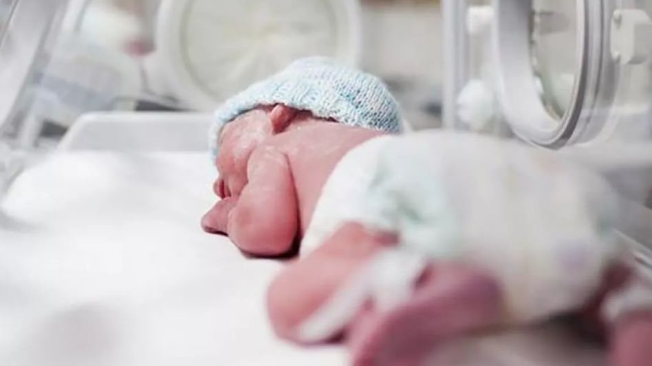 La atención al bebé prematuro: cuidados especiales y nutrición