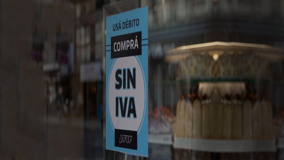 Más de 2,5 millones de trabajadores informales que cobran el refuerzo ingresan al Compre sin IVA
