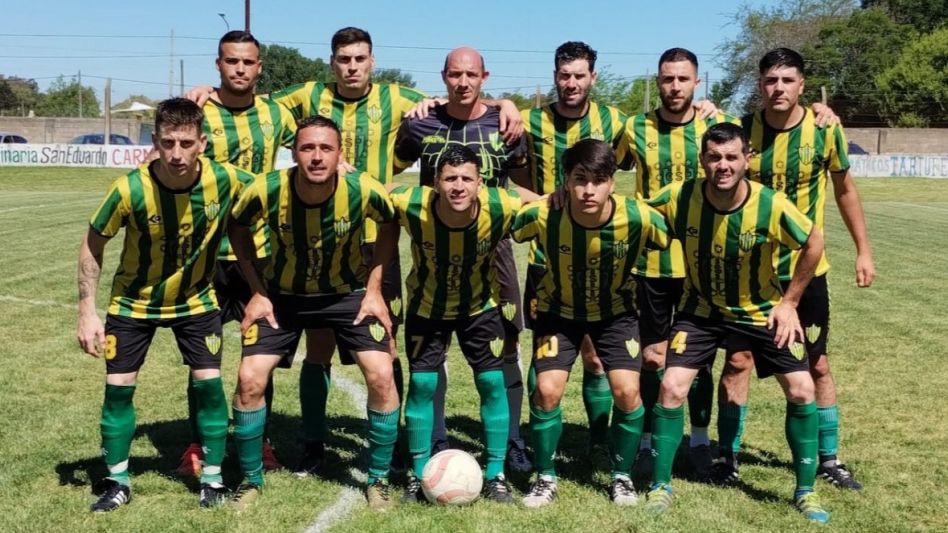Piazza se quedó con la victoria en condición de visitante. Superó por 2 a 0 a Independiente y tiene un pie y medio en las semis del Torneo Clausura de la liga azuleña. FOTO: GENTILEZA MARIANELA BARRIO