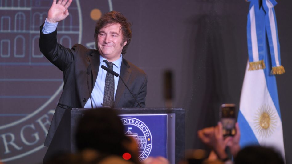 Milei: "Hoy comienza la reconstrucción argentina; no hay lugar para gradualismo"
