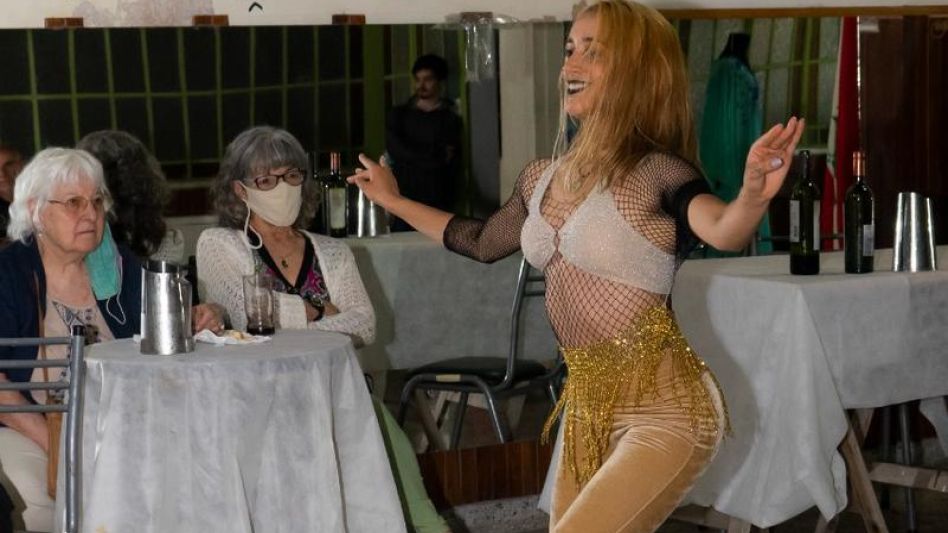 Algunos de los talleres y muestras, que pasaron en estos 55 años en el Círculo Árabe.   GENTILEZA GLADYS BASUALDO 