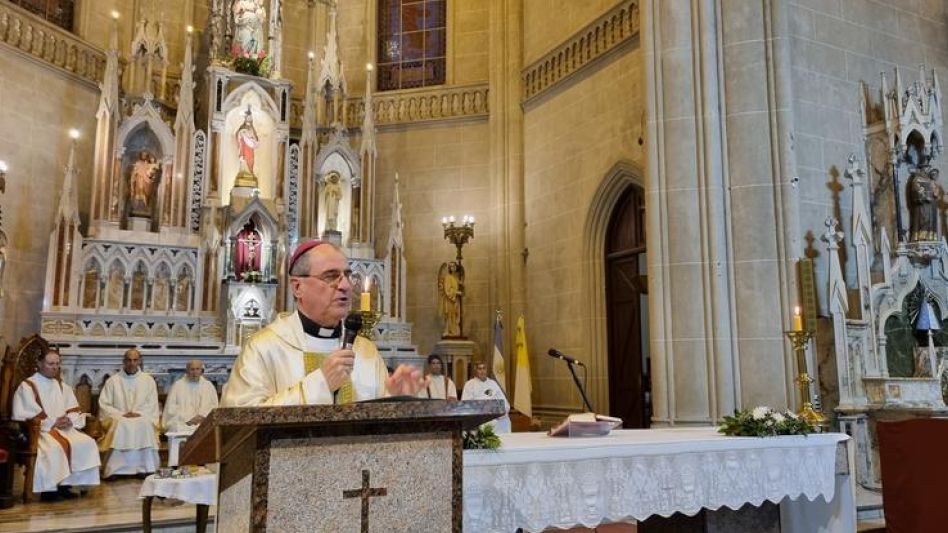 El Obispo realizó la apertura de la Puerta Santa 