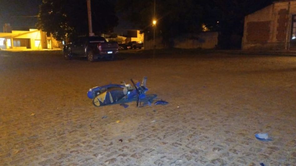 El joven que resultó lesionado guiaba una moto que chocó con una camioneta. FOTO: CPA/PBA