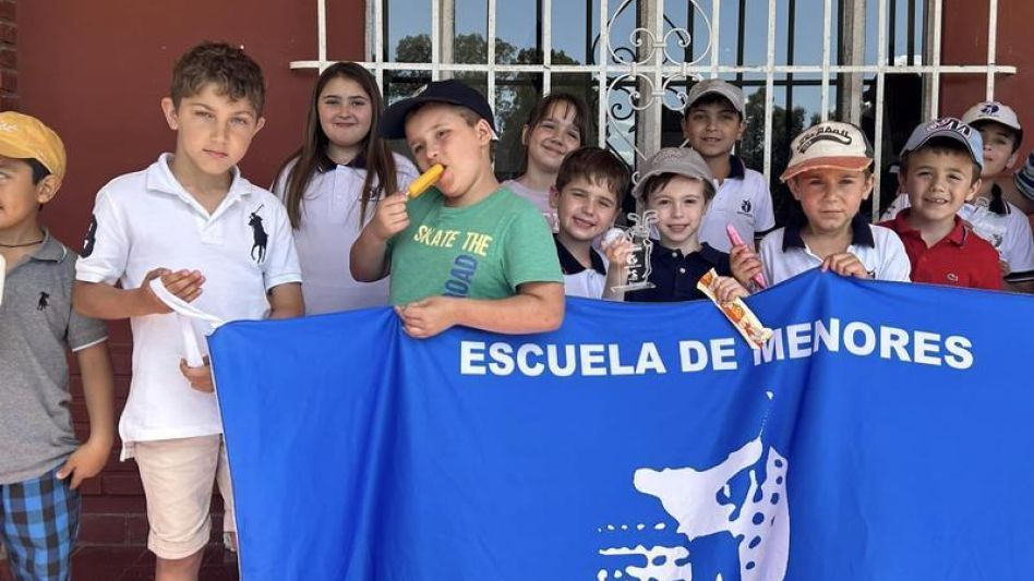 El domingo se realizó, luego de 15 años, el Torneo de Menores en el Golf Club Azul. FACEBOOK GCA