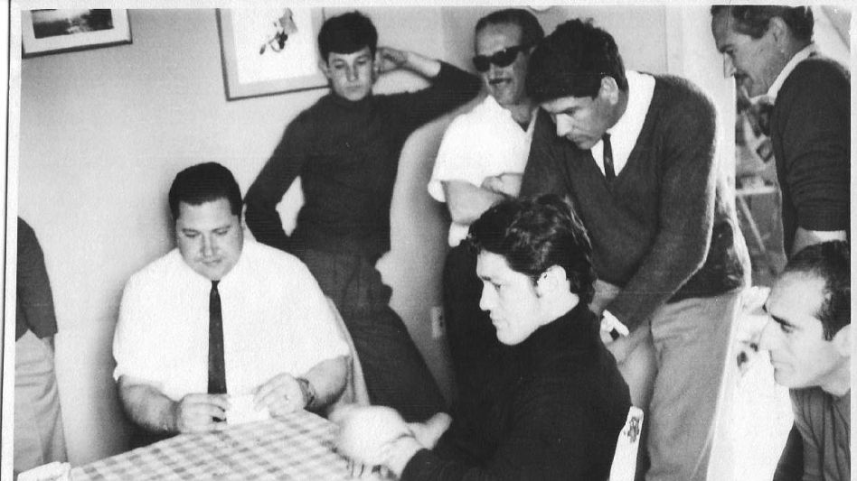 Nacido en la ciudad de Buenos Aires el 25 de septiembre de 1942, Titi -como lo llamaba Doña Dominga, la madre- pasó por este distrito, donde dejó a todos los presentes contentos. 