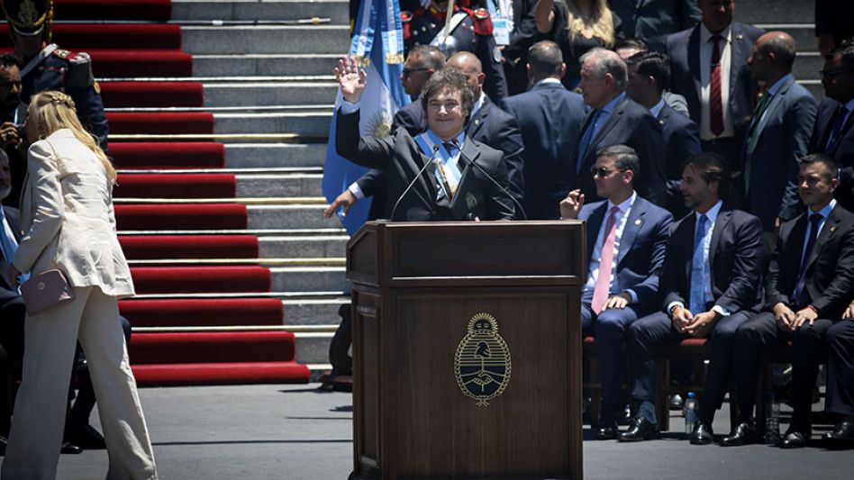 Milei duro en su primer discurso: "no hay alternativa al ajuste" ni "al shock"