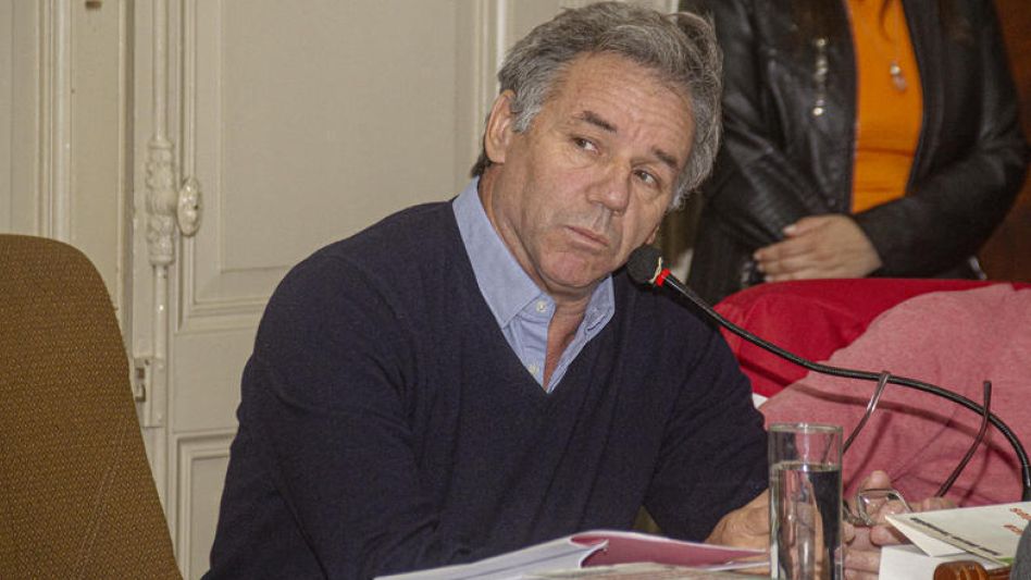 Ortíz: La devaluación del dólar oficial a 800 pesos es un paso necesario para corregir la sobrevaluación de la moneda. NACHO CORREA