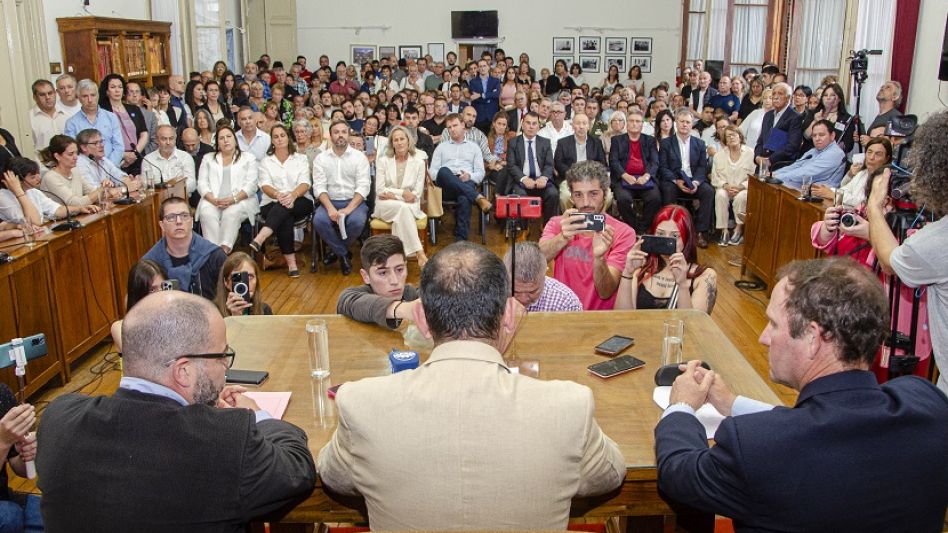 Autoridades y conformación de bloques del Legislativo 