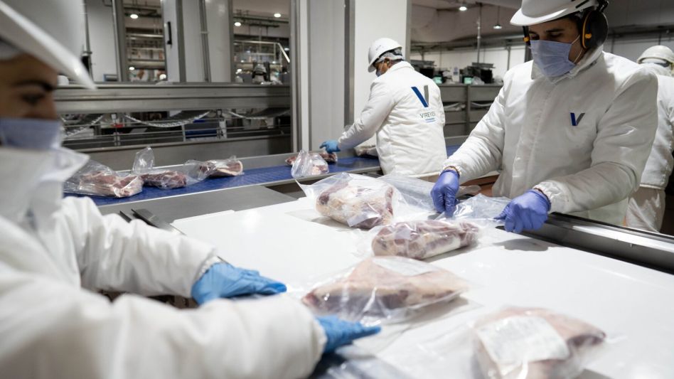 El Gobierno busca que paguen Ganancias los sueldos brutos mayores a $975.000