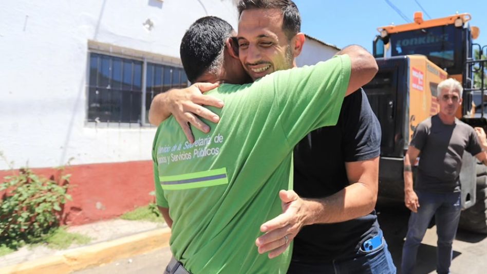Un intendente bonaerense se planta contra el ajuste y paga un bono de $ 100.000 a los municipales