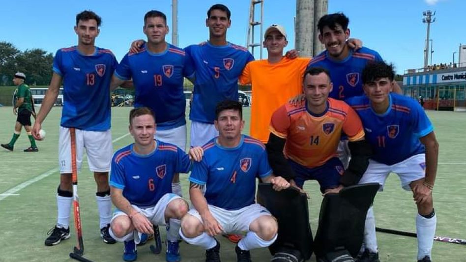 El equipo de varones en Primera División le dio varías a alegrías a Unión Azuleña.