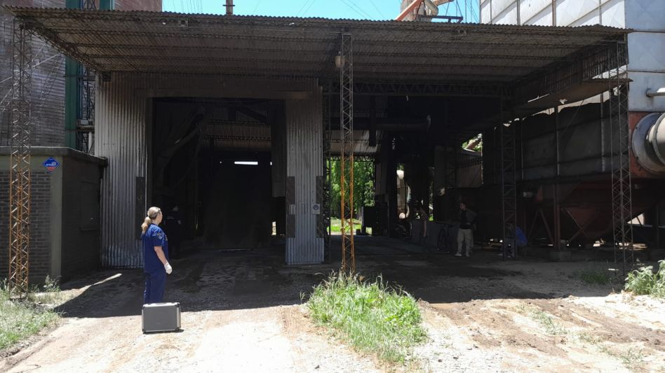 Poco antes del mediodía de hoy sábado, el hecho que se tradujo en el deceso de un hombre sucedió en el interior de una planta cerealera. FOTO: CPA/PBA