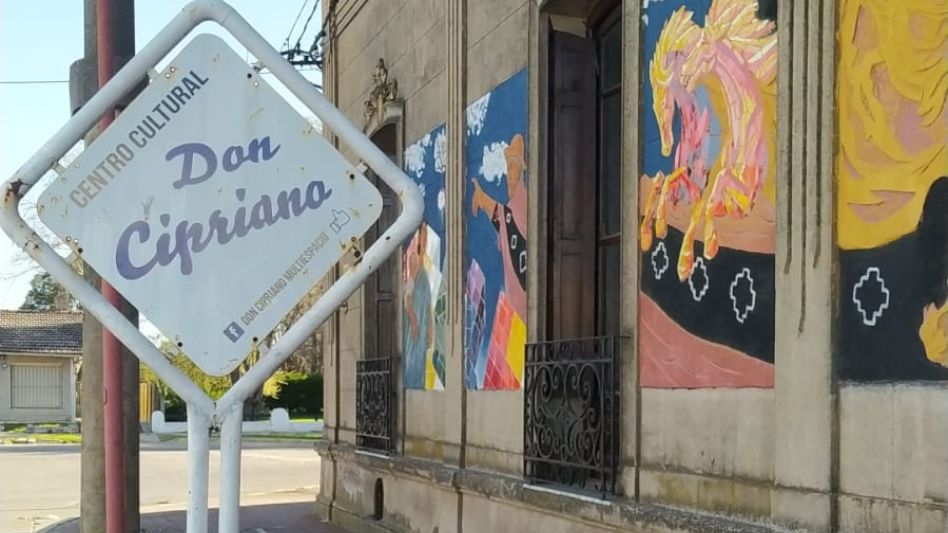 Feria de artesanos, manualistas,   productores regionales y   servicios gastronómicos