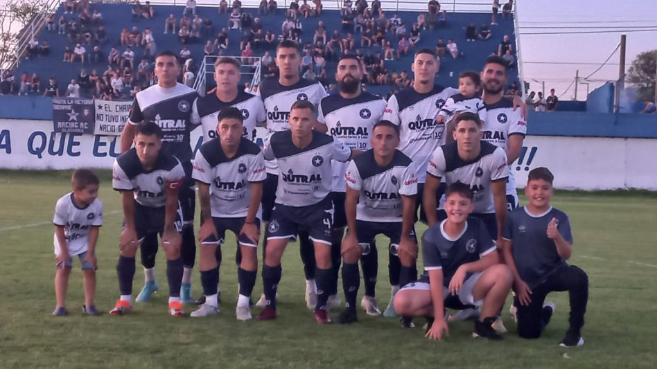 Racing completó días atrás su clasificación a los cuartos de final de la Región Pampeana Sur del Torneo Regional al vencer por 3 a 2 en el global a Huracán de Tres Arroyos. Foto: gentileza Infoeme.