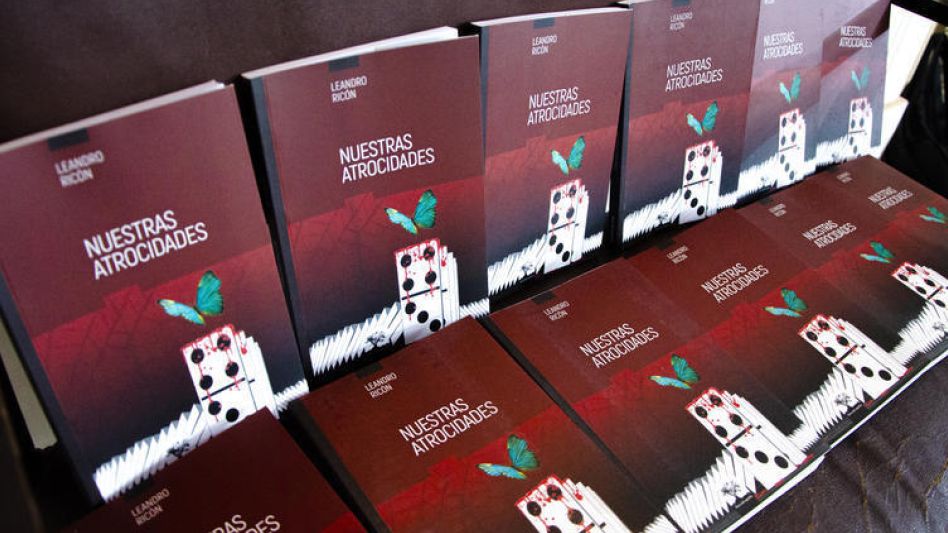 Reflejos de la realidad: Lanzamiento   de la novela 'Nuestras Atrocidades'" 