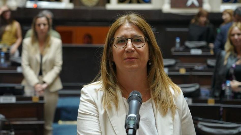 La diputada provincial Laura Aloisi presento un proyecto de Declaración relacionado con la situación que atraviesa actualmente Fanazul. PRENSA LAURA ALOISI 