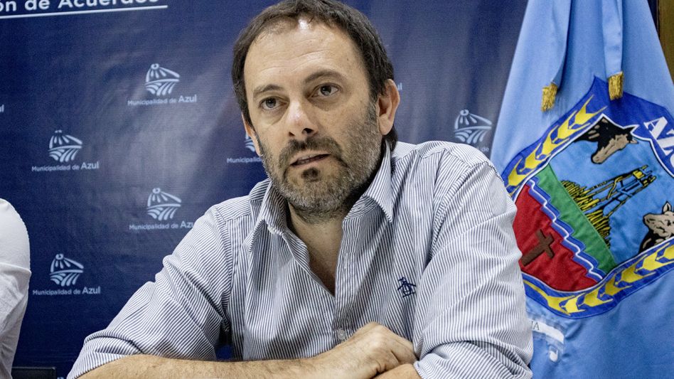 El secretario de Salud de la Comuna, Dr. Hernán Combessies, durante la ronda de prensa en la que se informó el caso de Dengue positivo que se detectó en las últimas horas en esta ciudad.    PRENSA MUN