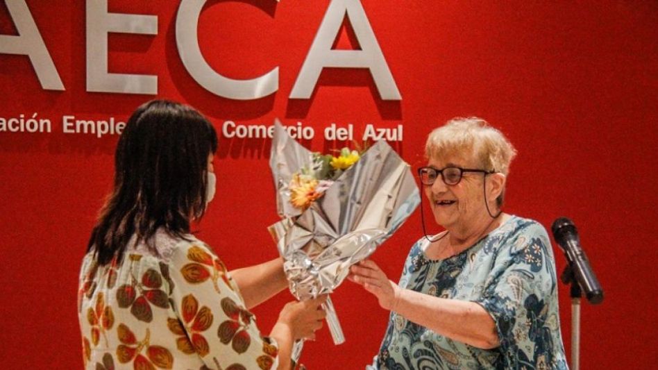 Mirta Torchio recibiendo el premio Silvina Grierson a la trayectoria en marzo de 2021. ANGIE DÍAZ JACQUOT