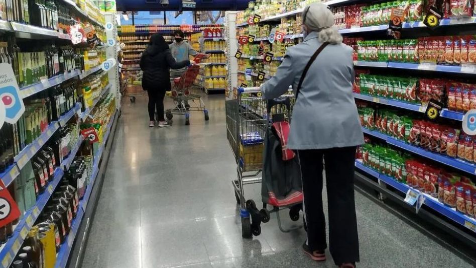La inflación de diciembre llegó al 25,5% y en todo 2023 superó el 210%