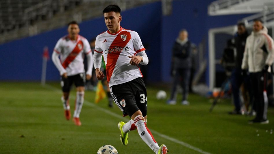 Mastantuono y un debut a lo grande en River para un chico de 16 años. Foto: gentileza Twitter River.