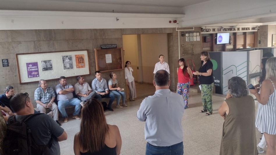 La AJB y las paritarias: "Cierre por decreto con brutal caída salarial"