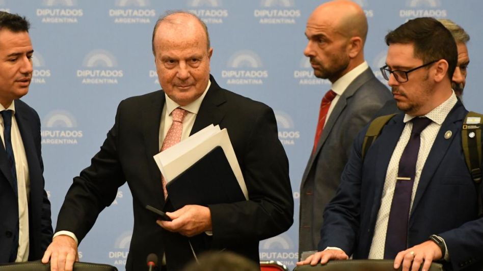 Cruje el gabinete: Milei echó al ministro de Infraestructura, Guillermo Ferraro
