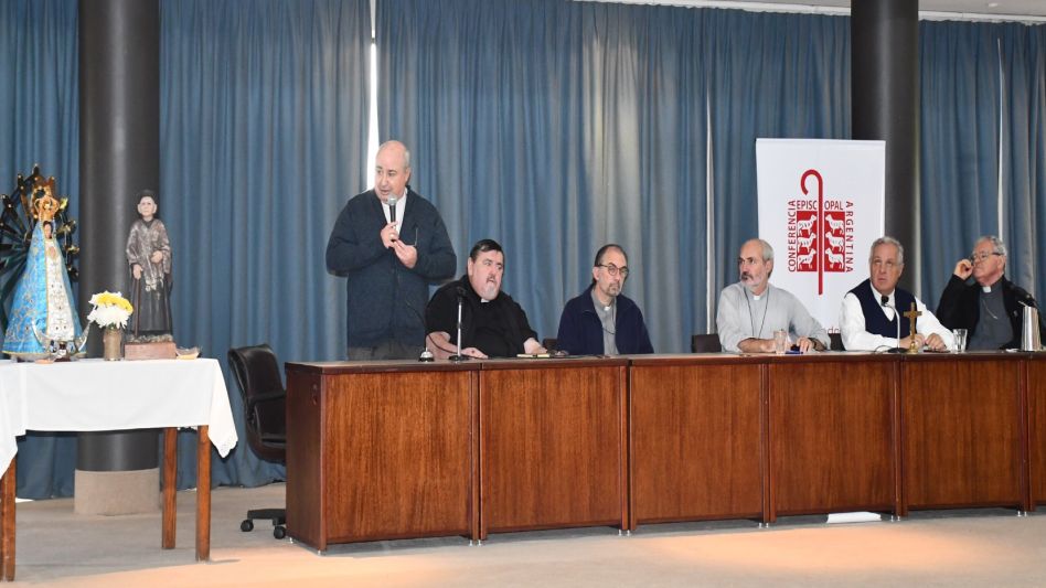 La Iglesia pide "asistencia sin dilación" porque "la comida no puede ser variable de ajuste"