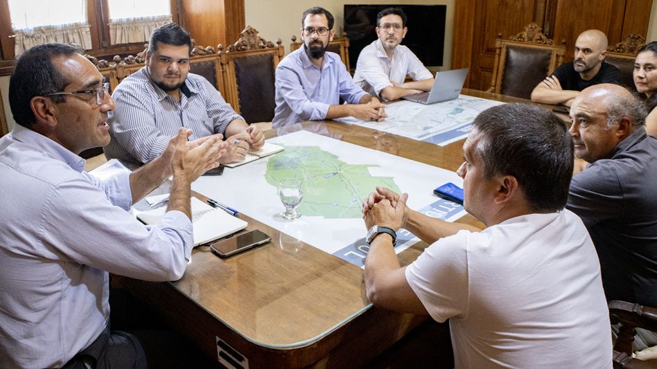 Sombra recibió a funcionarios provinciales de Minería