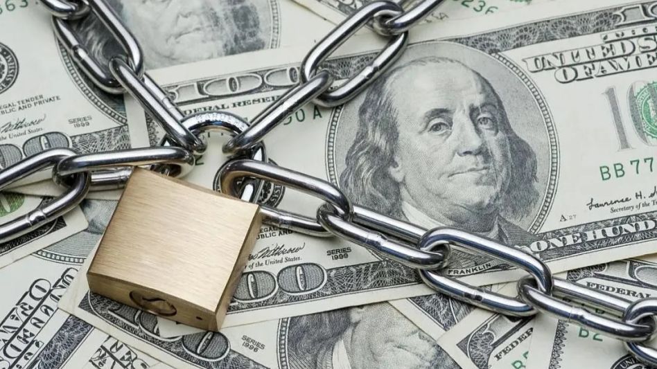 Milei piensa en levantar el cepo a más tardar en junio