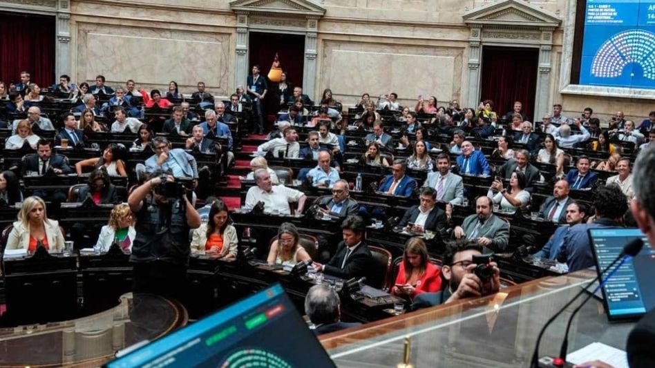 Diputados volvió a enviar a comisiones el proyecto de ley "Bases" y levantó la sesión