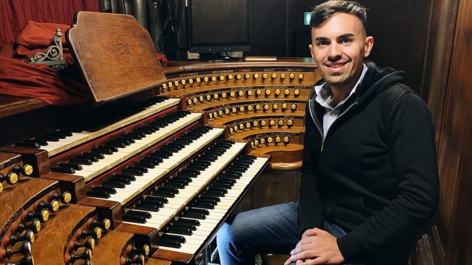 "Azul tiene un público muy sensible, y   respetuoso con cada intención musical"  