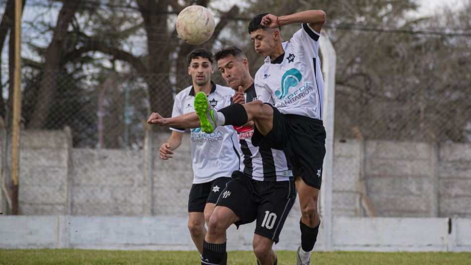 Alumni y Athletic estará disputando una nueva edición del clásico de Azul en la cuarta fecha del Torneo Apertura. Foto: ARCHIVO-NICOLÁS MURCIA