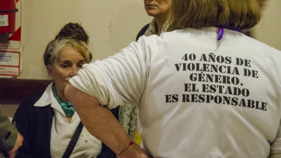  El fallo que condenó a la enfermera que atacó  a golpes con un hacha a su marido fue anulado 