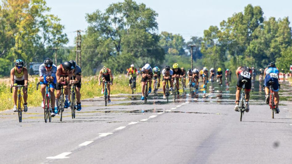El próximo 16 de marzo se correrá una nueva edición del Triatlón de Azul. Con esta prueba finalizará el campeonato de esta temporada de la FeBoTria. ARCHIVO/NACHO CORREA