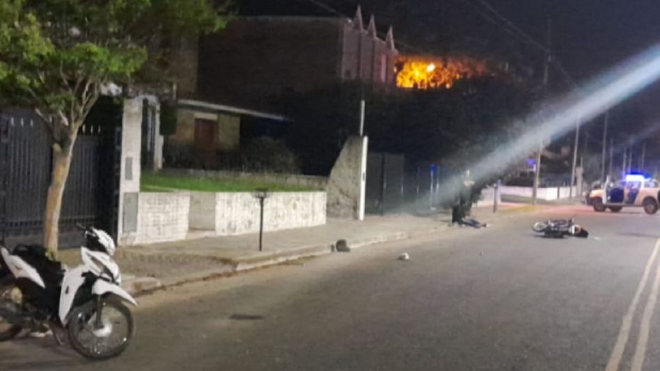 Los tres ocupantes de ambas motos fueron llevados al Pintos para ser asistidos por esta colisión, ocurrida ayer domingo. FOTO: CPA/PBA