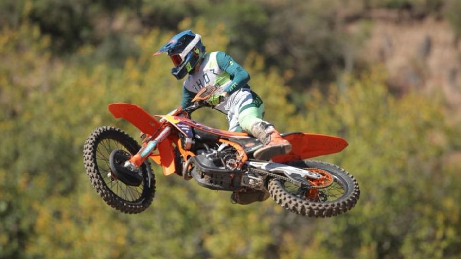 Mateo Campagnolle compite   en el "Enduro de Verano"  