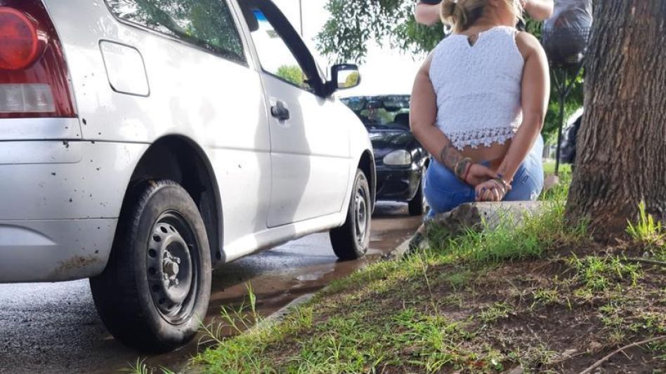 La mujer y el varón que están detenidos en el marco de esta causa. Son primos segundos, señalaron voceros judiciales.  FOTOS: DROGAS ILÍCITAS AZUL/PBA