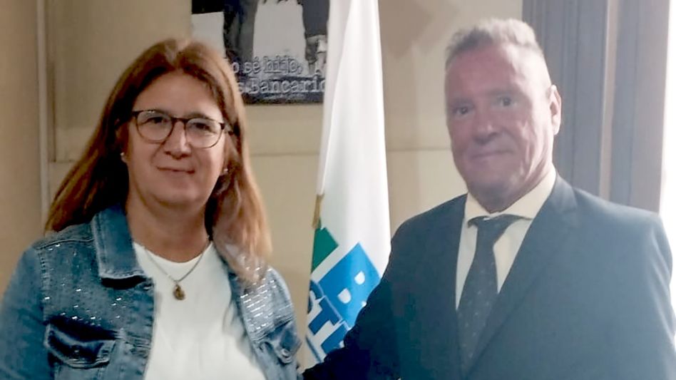  Laura Aloisi se reunió   con José Luis Iturralde 