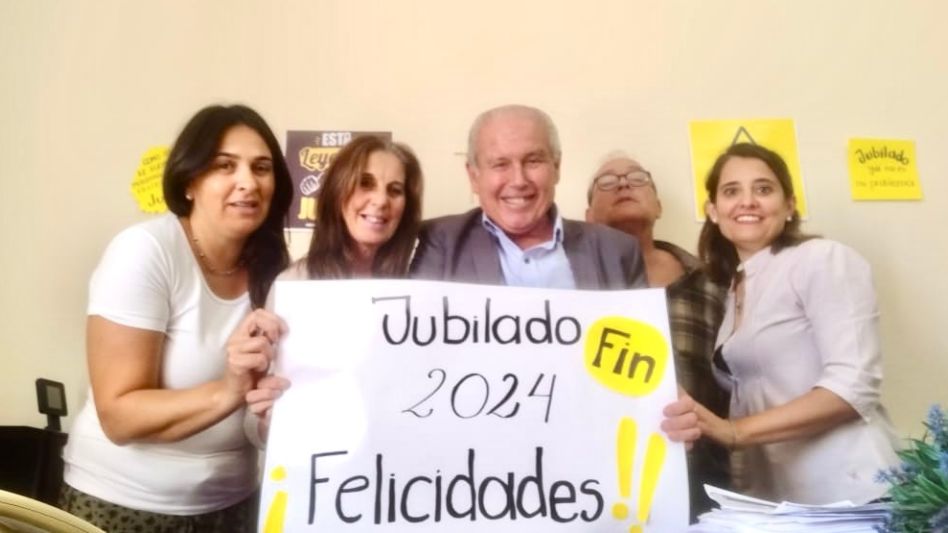 Este viernes se vivieron emotivos momentos de la mano del retiro de la función pública de Mario Grasa, un funcionario judicial muy querido.