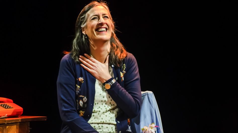 "El teatro es un hecho vivo con el   que nada ha podido históricamente"  