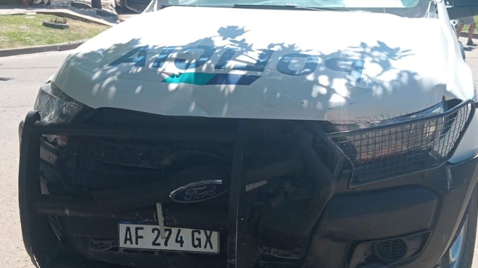 En Castellar y Diab chocaron un patrullero y un auto